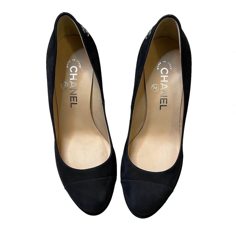 Chanel Black Leather CC Logo Platform Pumps Cap Toe Made Italy Sz 37.5